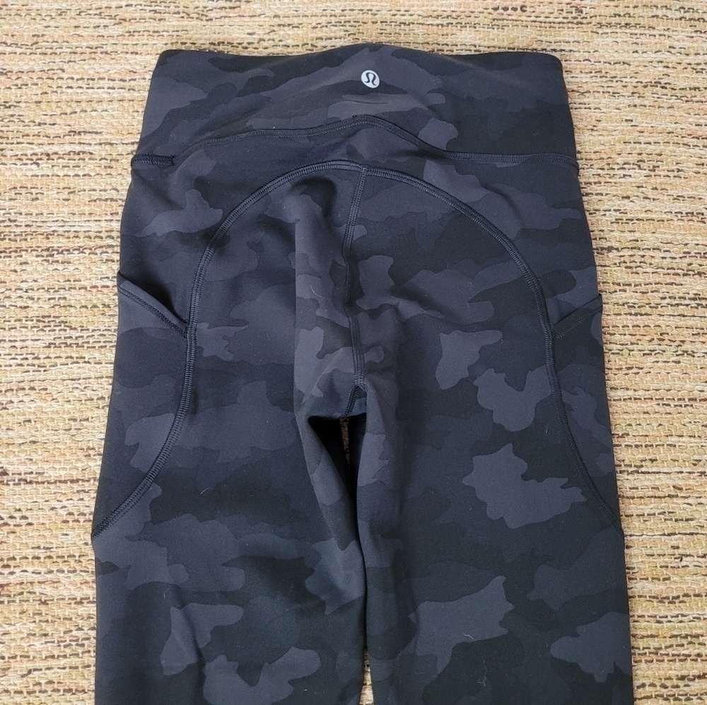 LULULEMON Camo Leggings with Pockes 2021